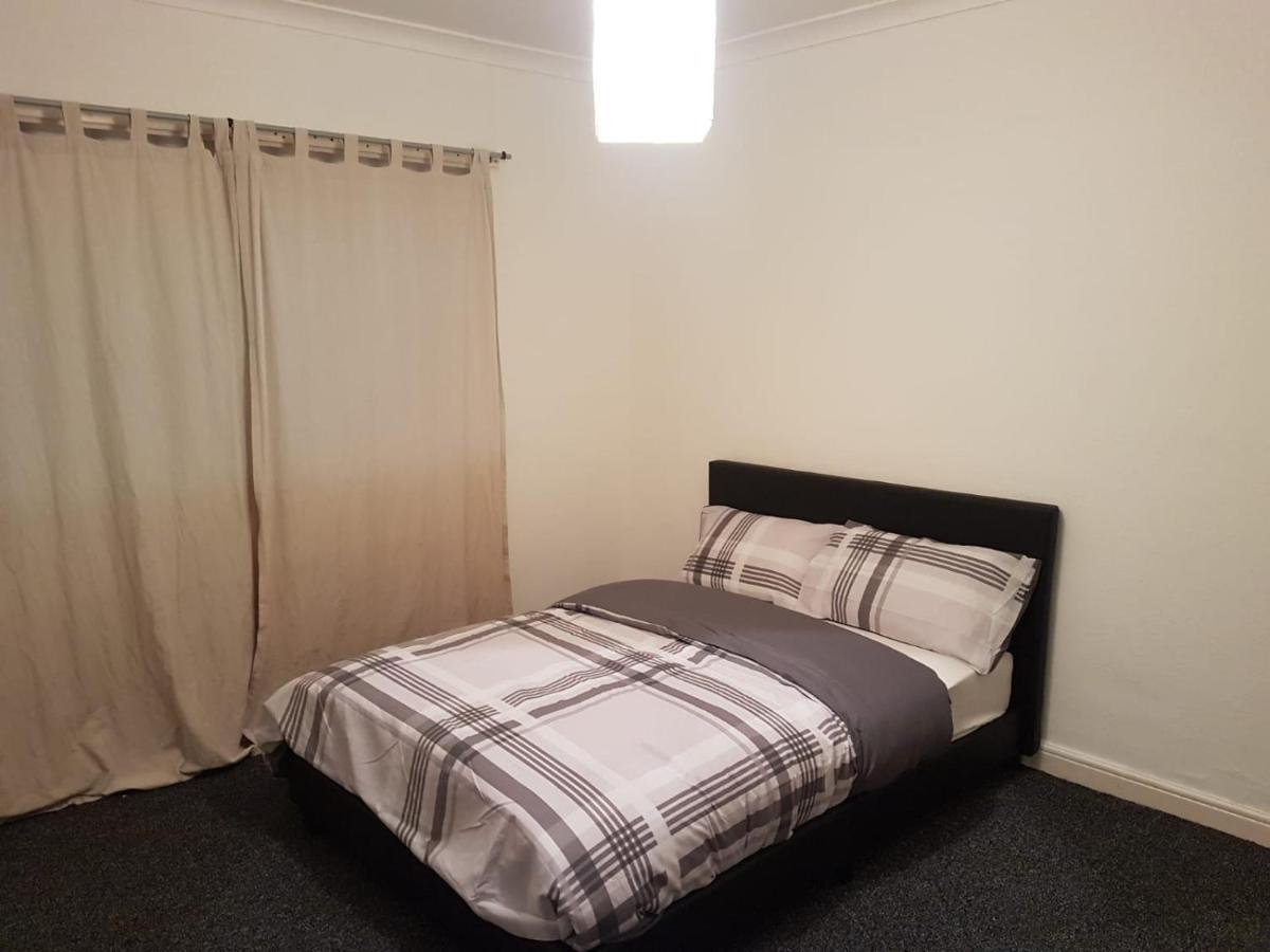 Bed and Breakfast Budget House In Gants Hill Ілфорд Екстер'єр фото